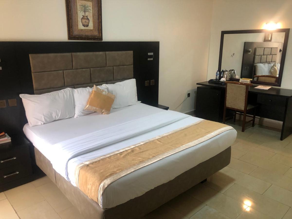 Roban Hotels Limited Enugu Exterior foto